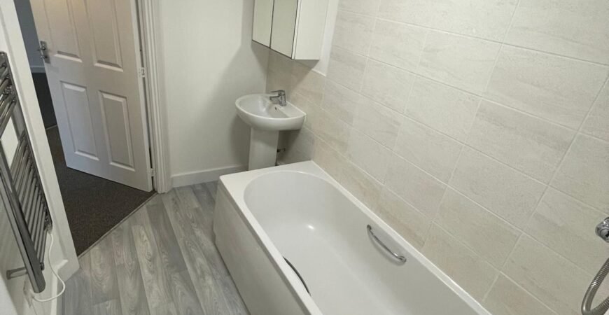 BATHROOM REFURBISHMENT & REFRESH